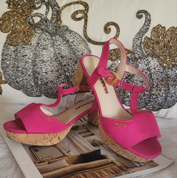 Prada shoes - Picture 2 of 3